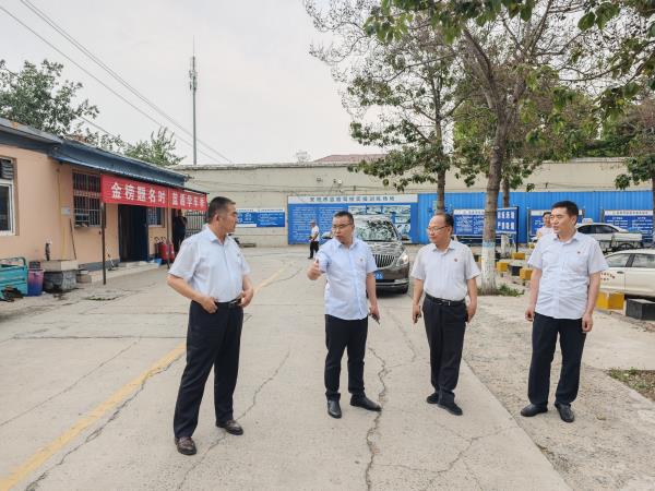 公司黨委書記、董事長王高峰以“...